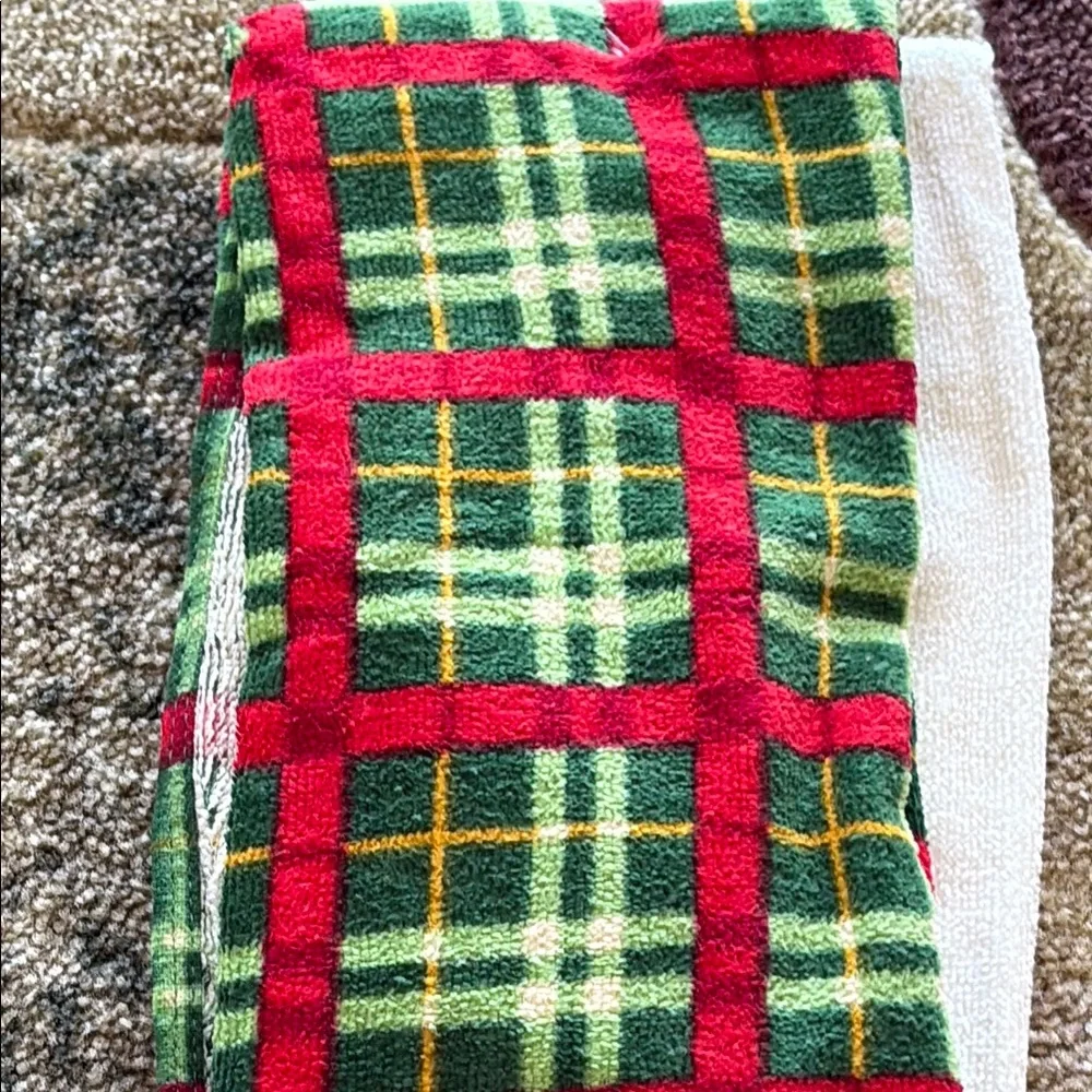 Wondershop Cat Festive and Plaid Green, White and Red Towel - 2 Hand Towels